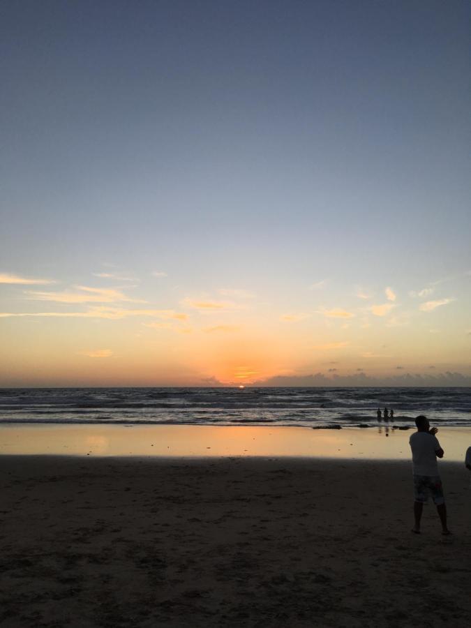 Chale Em Frente A Praia Salvador Kültér fotó